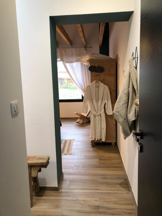 Atelier Natur'L Les Ronzieres Saint-Paul-d'Uzore Екстериор снимка